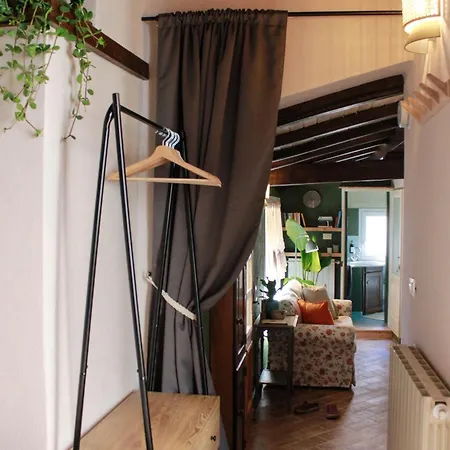 La Casina Di Mezzo - Tiny House カマイオーレ